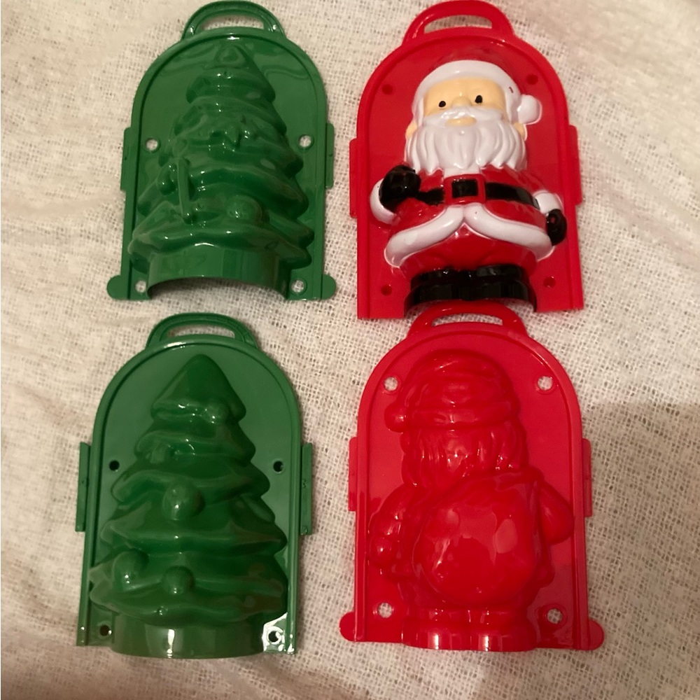 NEW Christmas Snow Molds $5